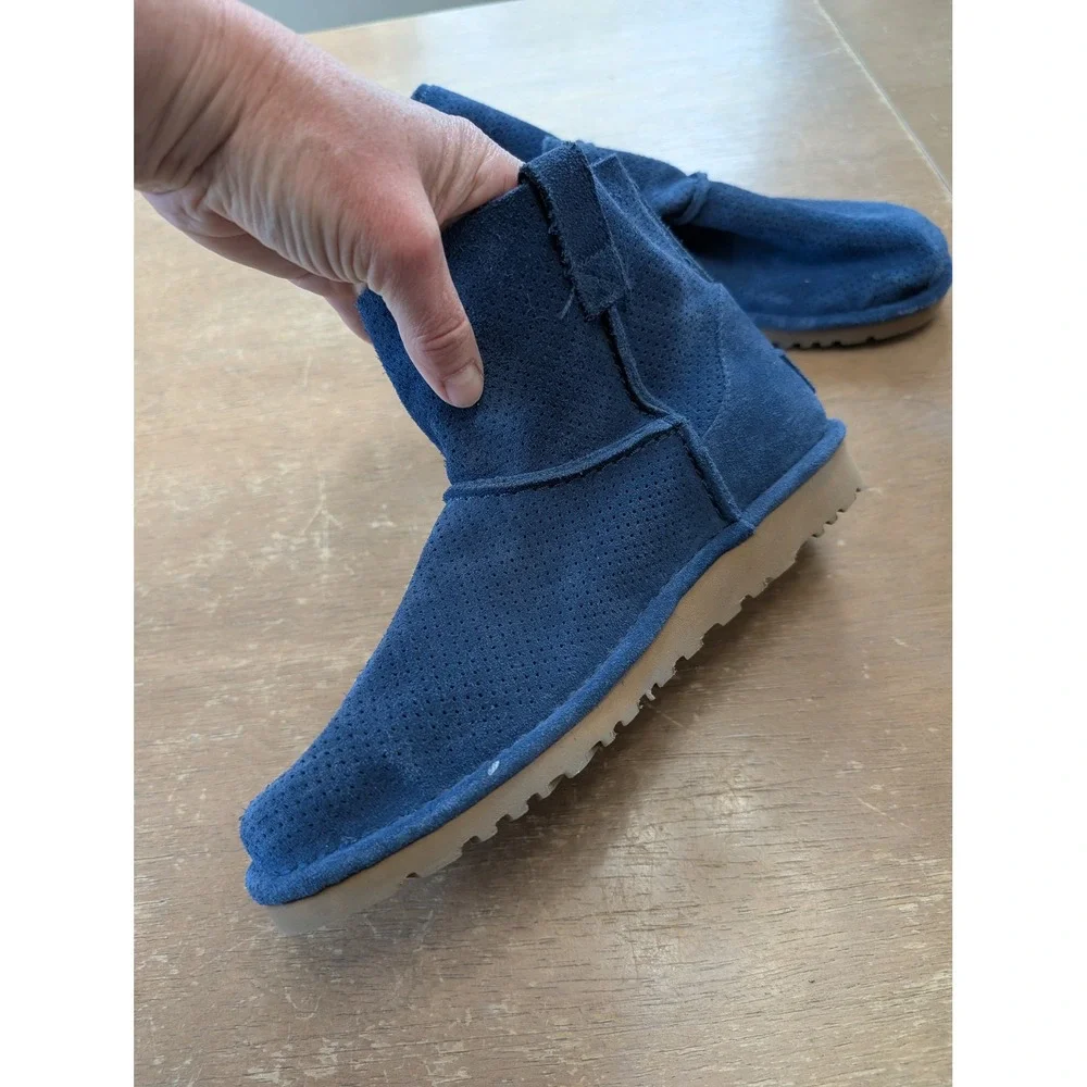 UGG Classic Unlined Blue Perf‎ Suede Ankle Boots Womens 8 comfort pull on street